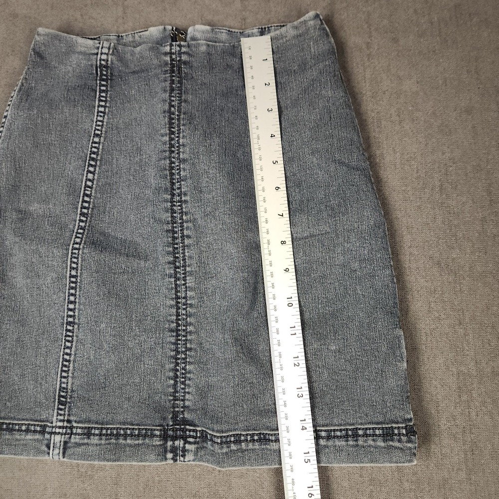 Free‎ People Skirt Femme Novelty Womens Size 2 Mini Denim Gray Stretch - Picture 4 of 6